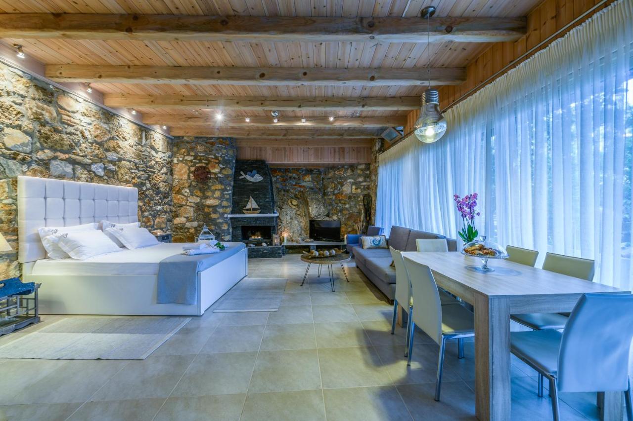 Amicasa Private Seaside Suite Pachis  Extérieur photo